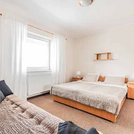 Piaskowy Dom Проживание в семье *