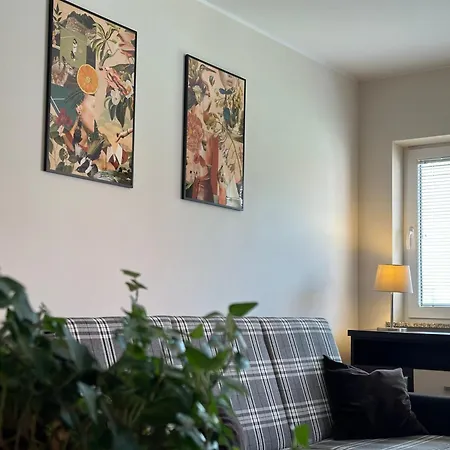 Проживание в семье Piaskowy Dom