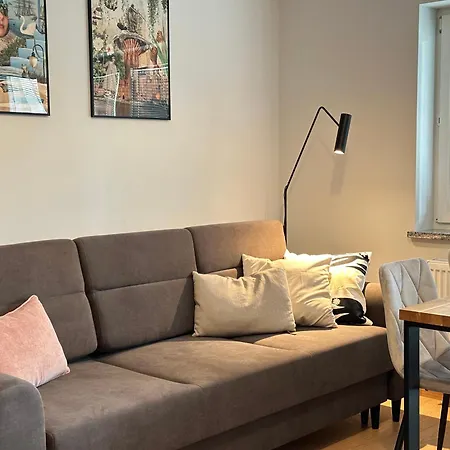 Piaskowy Dom Проживание в семье *