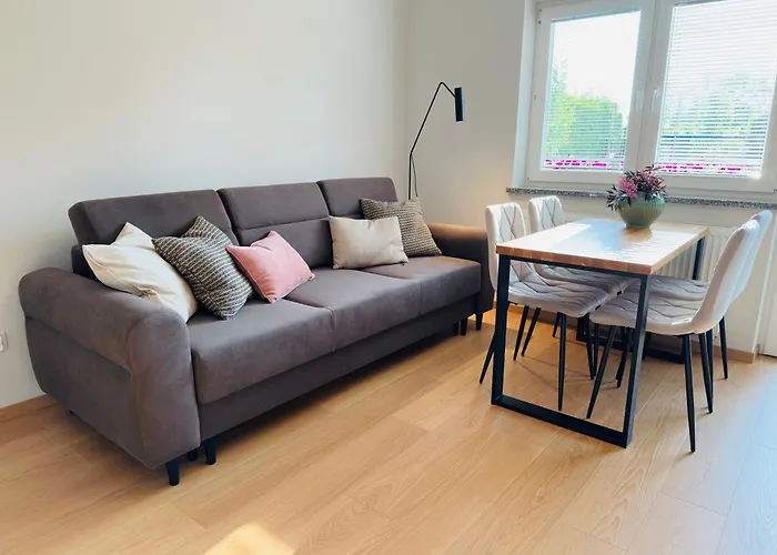 Piaskowy Dom يانتار